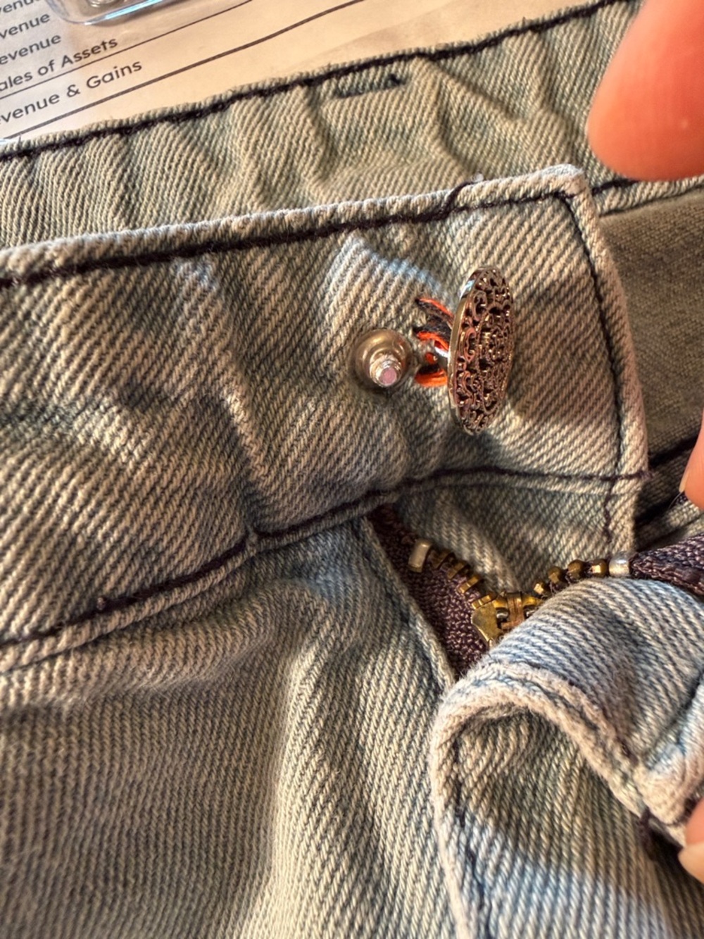 Size L High Waisted MISSLOOK floral painted distressed light wash jeans - Picture 6 of 6